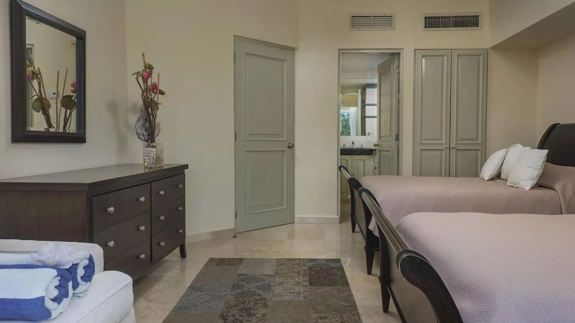 Rent Portobello Marina Y Villas Puerto Aventuras